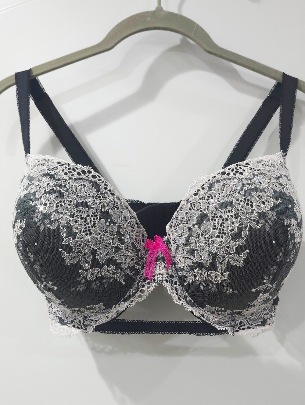 VS Lace Overlay Black Cream Dream Angel Push-Up Bra. Rhinestone Bling, 34DDD